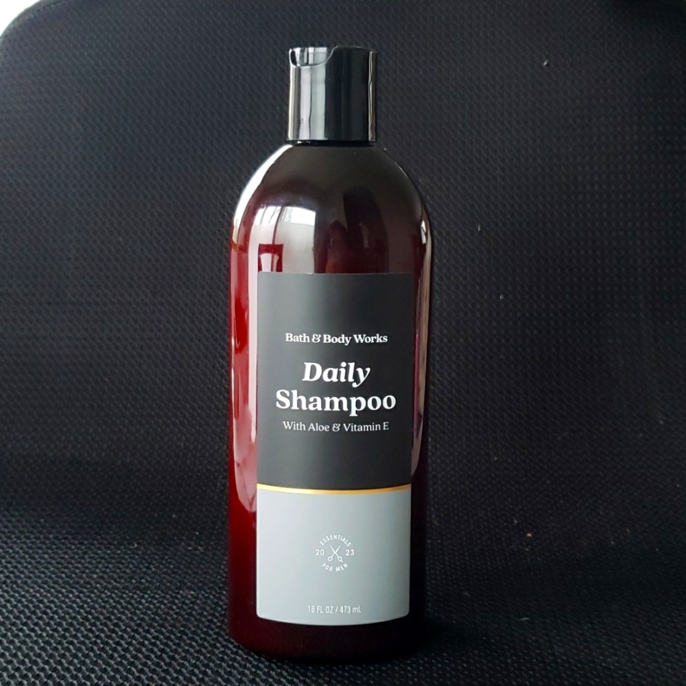 Bath & Body Works ~ Mens DAILY SHAMPOO With Aloe & Vitamin E